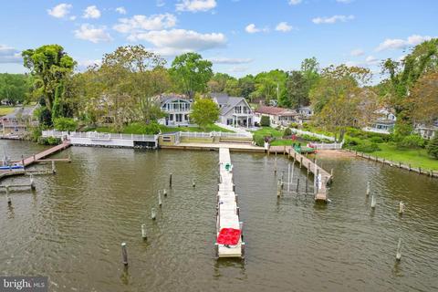 1304 Mcnabbs Ln, Pasadena, MD 21122