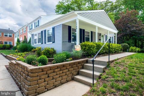 1700 Golden Ct, Crofton, MD 21114