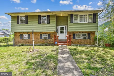 1101 Hoover St, Annapolis, MD 21403