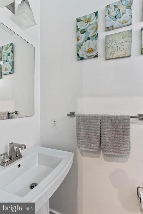2241 Nottoway Dr, Hanover, MD 21076 photo 11