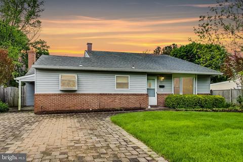 517 Rita Dr, Odenton, MD 21113