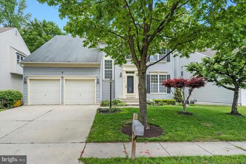 8019 Moss Bank Dr, Laurel, MD 20724