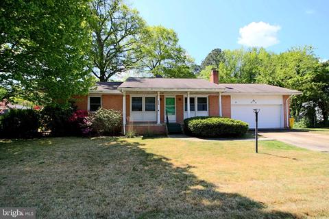 609 California Ave, North Beach, MD 20714