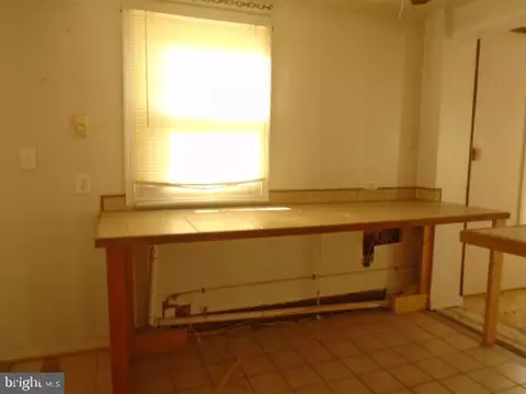 8036 Belhaven Ave, Pasadena, MD 21122 photo 15
