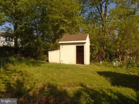 8036 Belhaven Ave, Pasadena, MD 21122 photo 7
