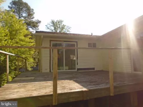 8036 Belhaven Ave, Pasadena, MD 21122 photo 5