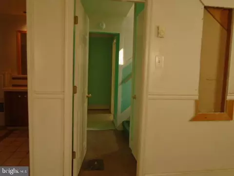 8036 Belhaven Ave, Pasadena, MD 21122 photo 25