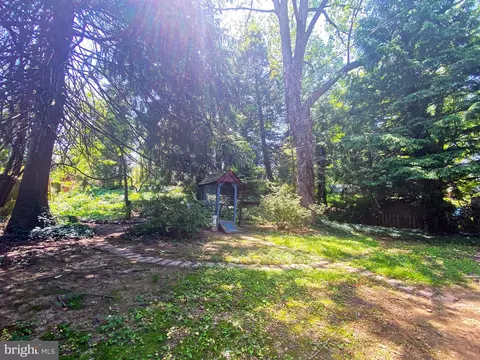 307 E Maple Rd, Linthicum Heights, MD 21090 photo 12