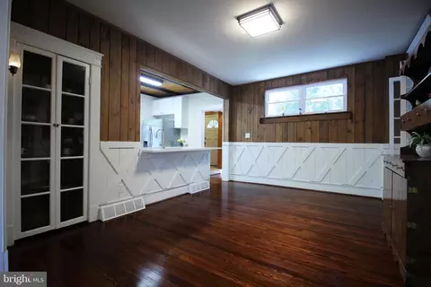 307 E Maple Rd, Linthicum Heights, MD 21090 photo 5