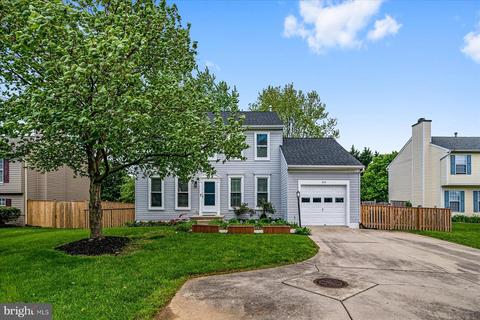 808 Vacation Dr, Odenton, MD 21113