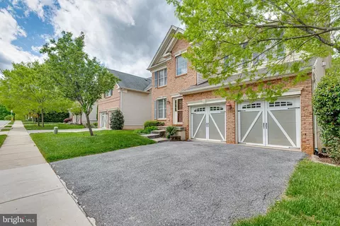 2222 Hollowoak Dr, Hanover, MD 21076