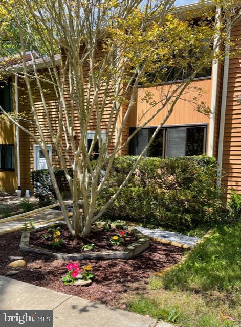 1346 Almond Dr, Annapolis, MD 21409