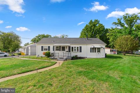 608 Delaware Ave, Glen Burnie, MD 21060