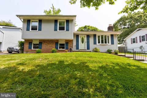 1515 Wampanoag Dr, Severn, MD 21144