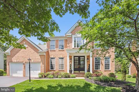1536 Star Stella Dr, Odenton, MD 21113