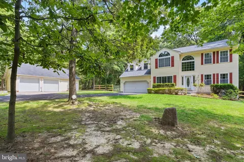 1746 Bayside Beach Rd, Pasadena, MD 21122