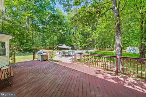 1746 Bayside Beach Rd, Pasadena, MD 21122 photo 12