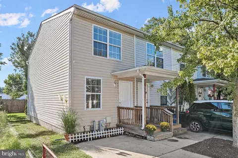 30 Johnson Pl, Annapolis, MD 21401