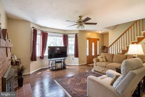 1708 Twickenham Rd, Pasadena, MD 21122 photo 15