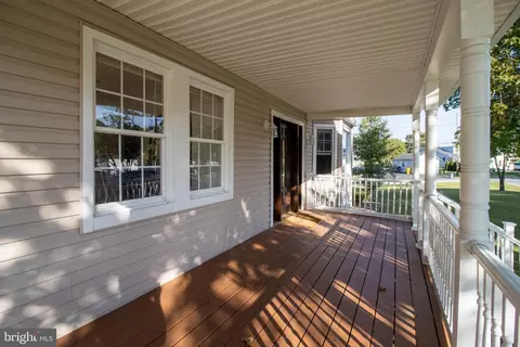 1708 Twickenham Rd, Pasadena, MD 21122 photo 11