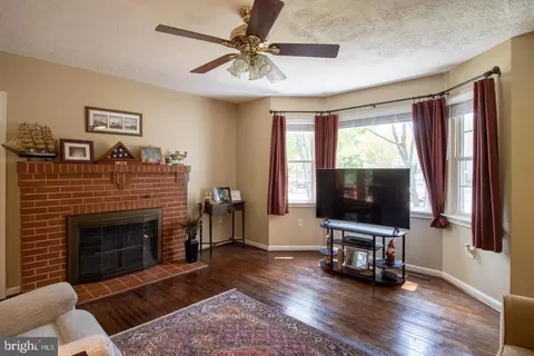1708 Twickenham Rd, Pasadena, MD 21122 photo 14