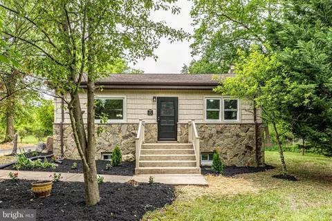 1731 Maple Ave, Hanover, MD 21076