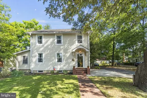 206 Oak Ln, Glen Burnie, MD 21061