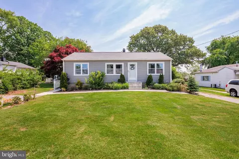 9 Forest St, Glen Burnie, MD 21061