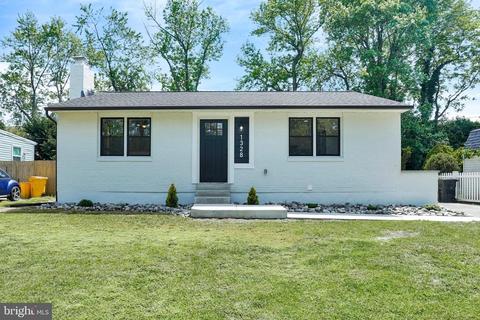1328 Whitman Dr, Glen Burnie, MD 21061