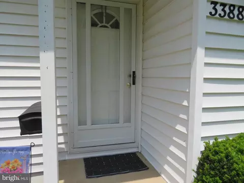 3388 Crumpton S, Laurel, MD 20724 photo 2