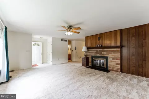 3388 Crumpton S, Laurel, MD 20724 photo 6