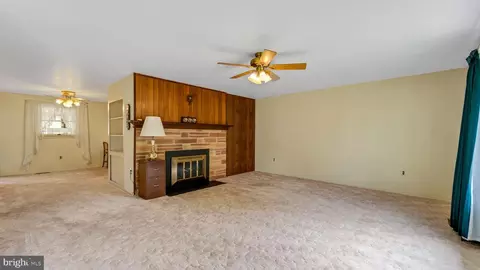 3388 Crumpton S, Laurel, MD 20724 photo 5