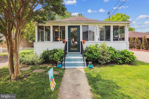 1502 Fullerton Rd, Edgewater, MD 21037