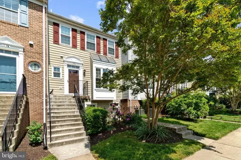 1142 Cranston Ct, Crofton, MD 21114