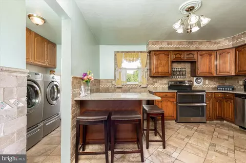592 Upton Rd, Severn, MD 21144 photo 18