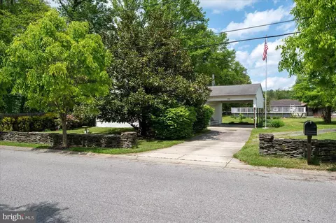 592 Upton Rd, Severn, MD 21144 photo 2
