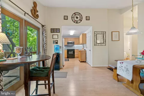 1484 Park Ln, Pasadena, MD 21122 photo 21