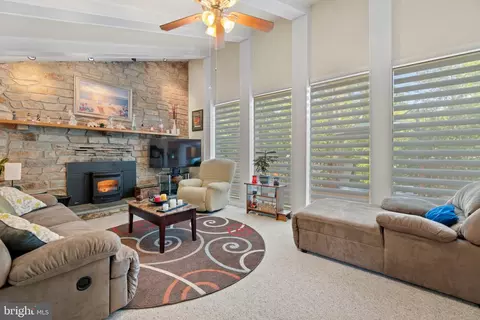 1484 Park Ln, Pasadena, MD 21122 photo 23