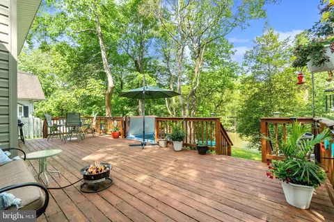 1484 Park Ln, Pasadena, MD 21122 photo 8