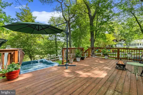 1484 Park Ln, Pasadena, MD 21122 photo 7