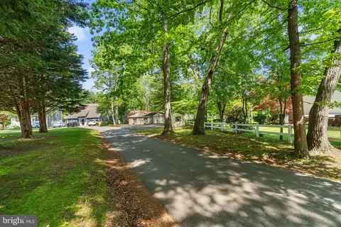1484 Park Ln, Pasadena, MD 21122 photo 12