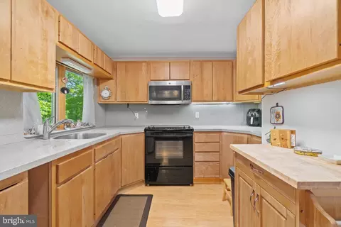 1484 Park Ln, Pasadena, MD 21122 photo 31