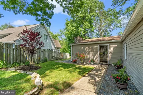 1484 Park Ln, Pasadena, MD 21122 photo 16