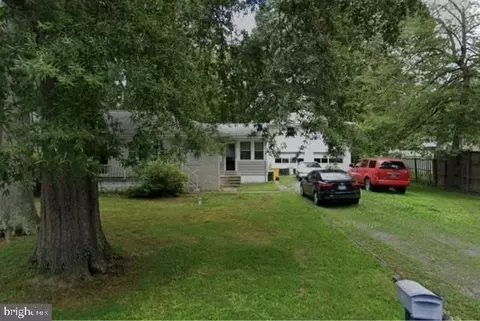 1238 Delaware Ave, Churchton, MD 20733