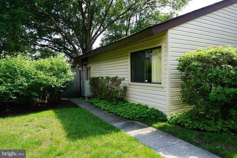 1937 Bellarbor Cir, Crofton, MD 21114