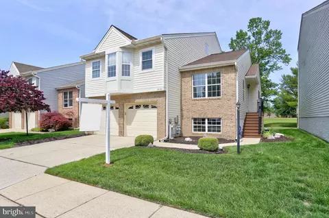 2424 Shadywood Cir, Crofton, MD 21114