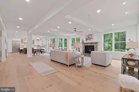 3912 Jiggsy Ct, Edgewater, MD 21037 photo 4