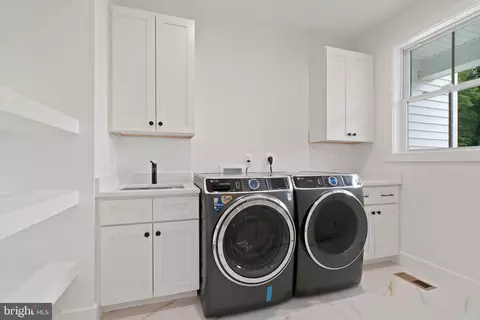 3912 Jiggsy Ct, Edgewater, MD 21037 photo 13