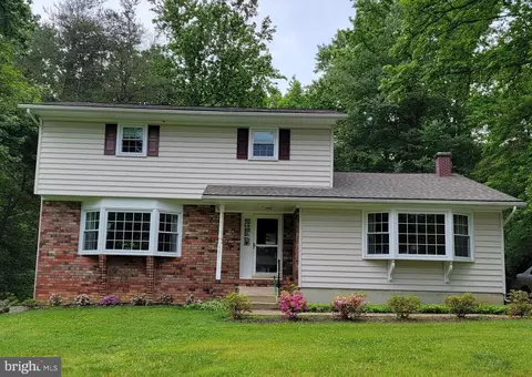 861 Buckingham Cove Rd, Severna Park, MD 21146