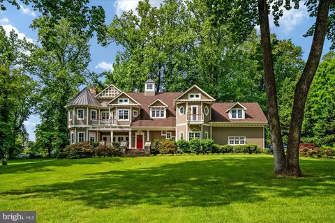 15 Weems Creek Dr, Annapolis, MD 21401